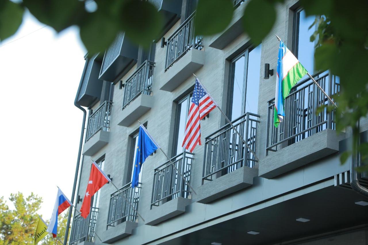 Human Hotel Taskent Exterior foto